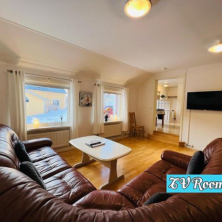 Kiruna Accommodation Gustaf Wikmansgatan 6B Villa For 9 Person المظهر الخارجي الصورة